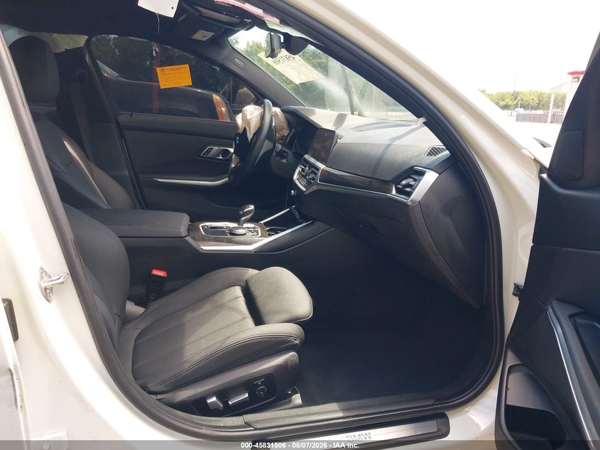 BMW 330I - zdjęcie 5