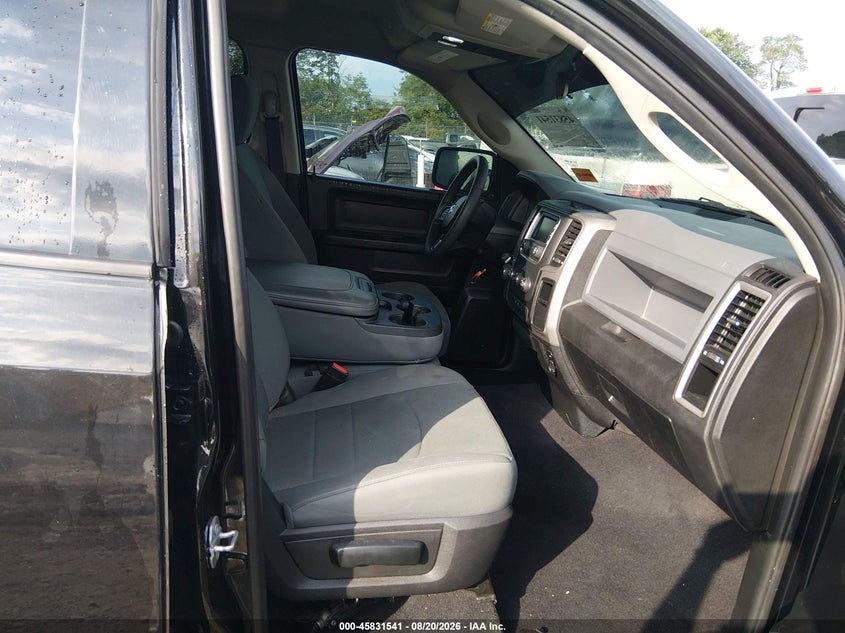 2019 RAM 1500 CLASSIC EXPRESS 4X4 6'4 BOX · Фото 5