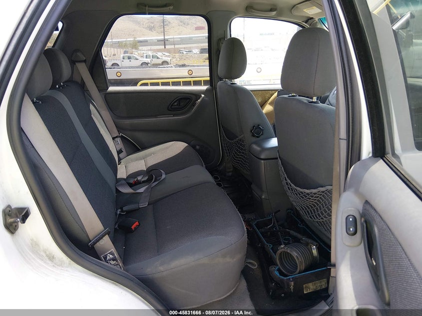 2002 FORD ESCAPE auction photo 8