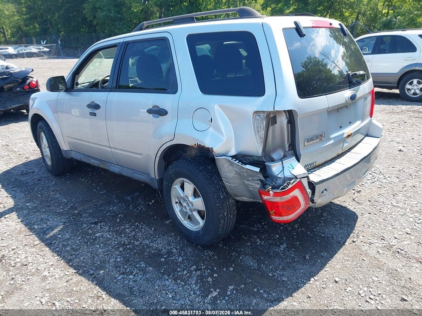 Vin: 1fmcu0d72aka93484, lot: 46330604, ford escape xlt 20103