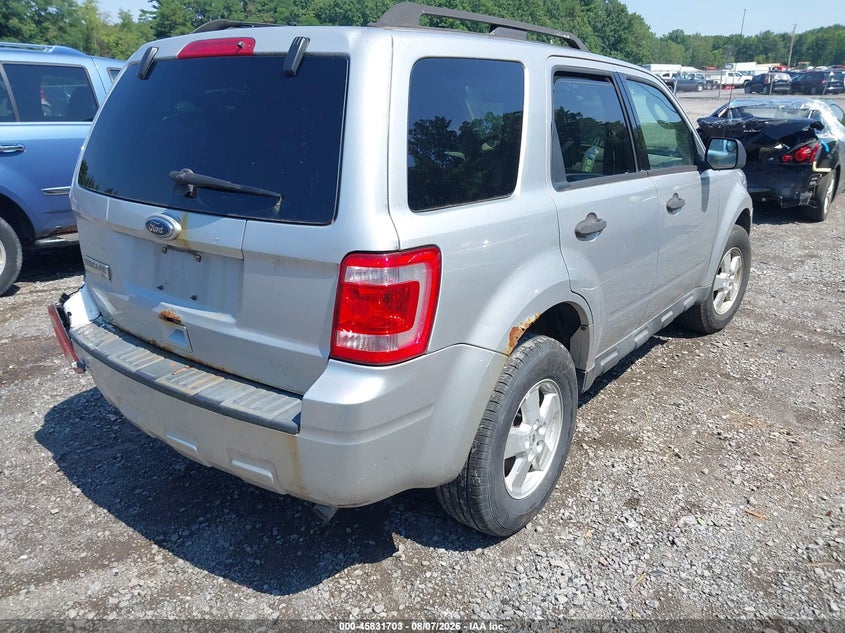 Vin: 1fmcu0d72aka93484, lot: 46330604, ford escape xlt 20104