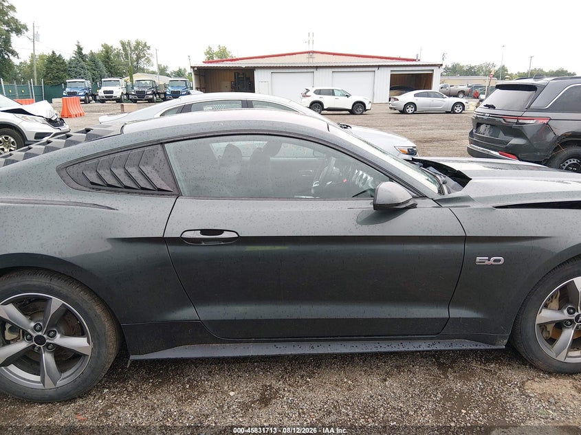 FORD MUSTANG - zdjęcie 13