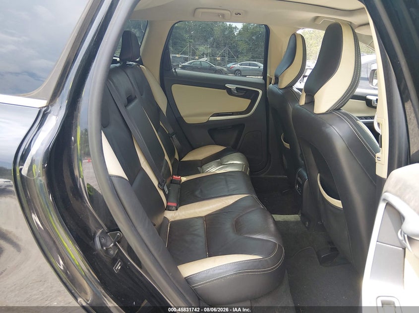 2011 VOLVO XC60 auction photo 8