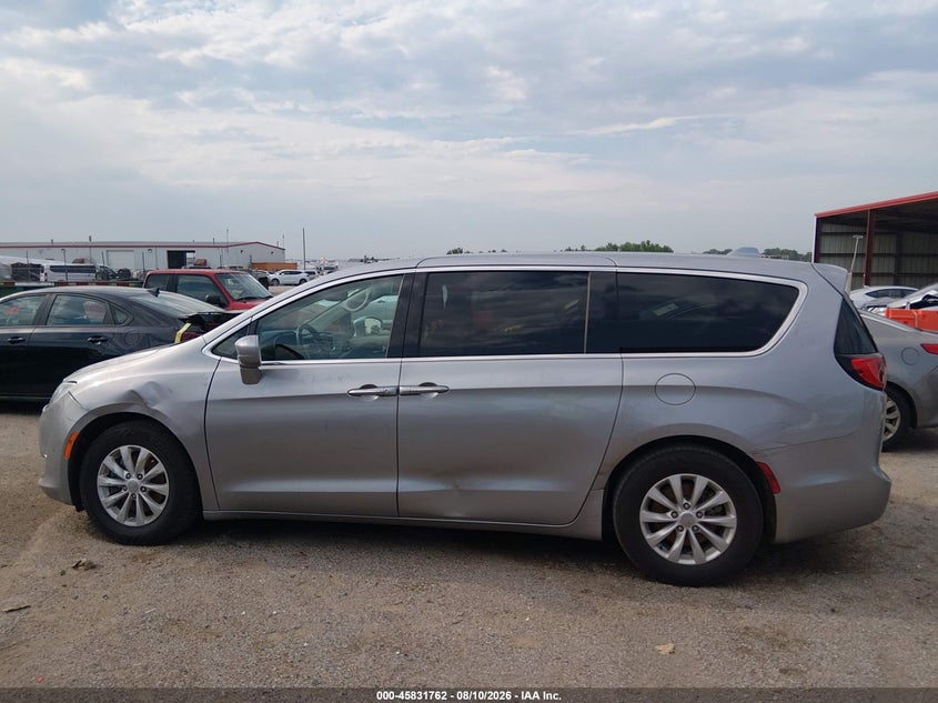 CHRYSLER PACIFICA - zdjęcie 14