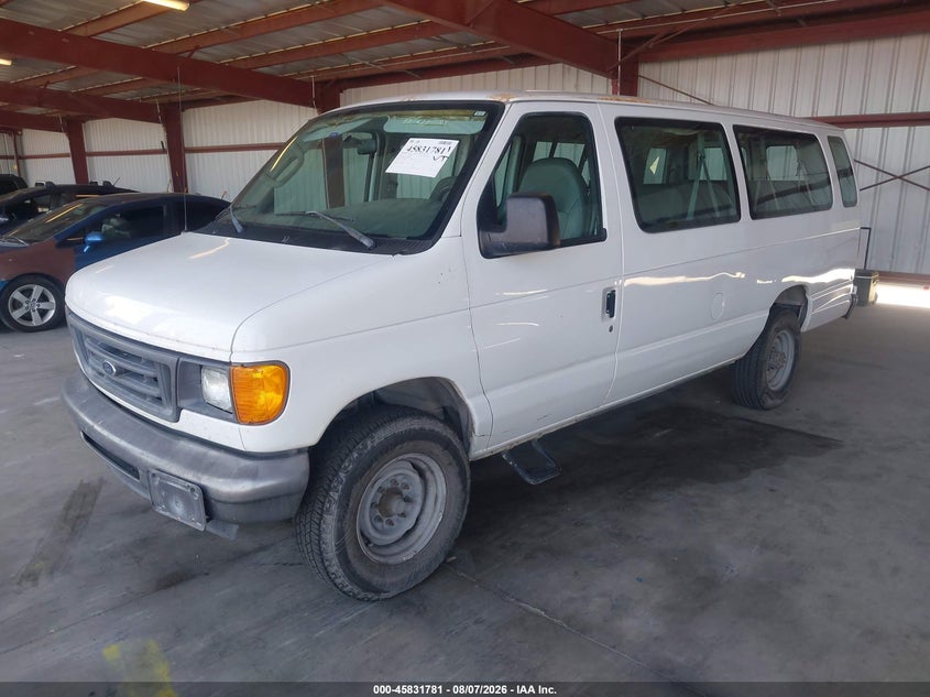 2007 FORD E-350 SUPER DUTY auction photo 2