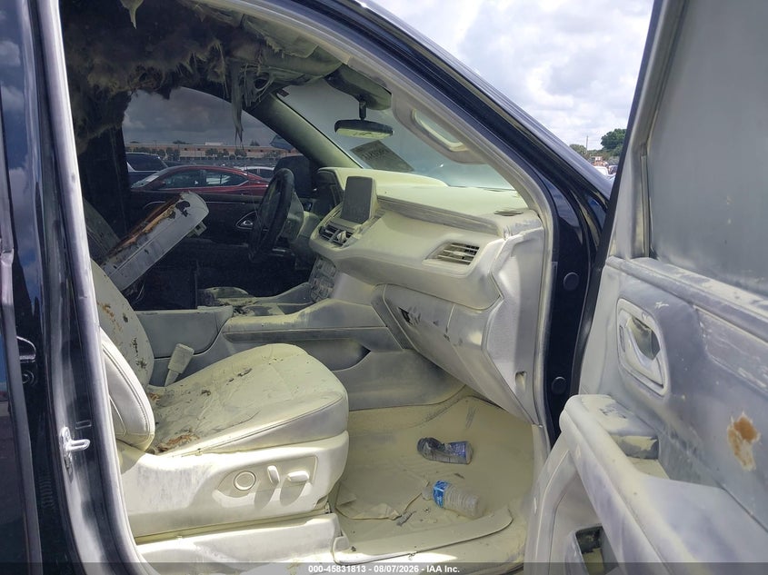 2024 CHEVROLET TAHOE auction photo 5
