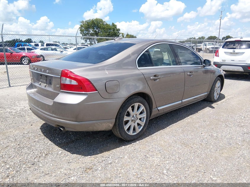 2010 VOLVO S80 auction photo 4