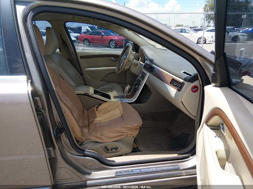 2010 VOLVO S80 auction photo 5