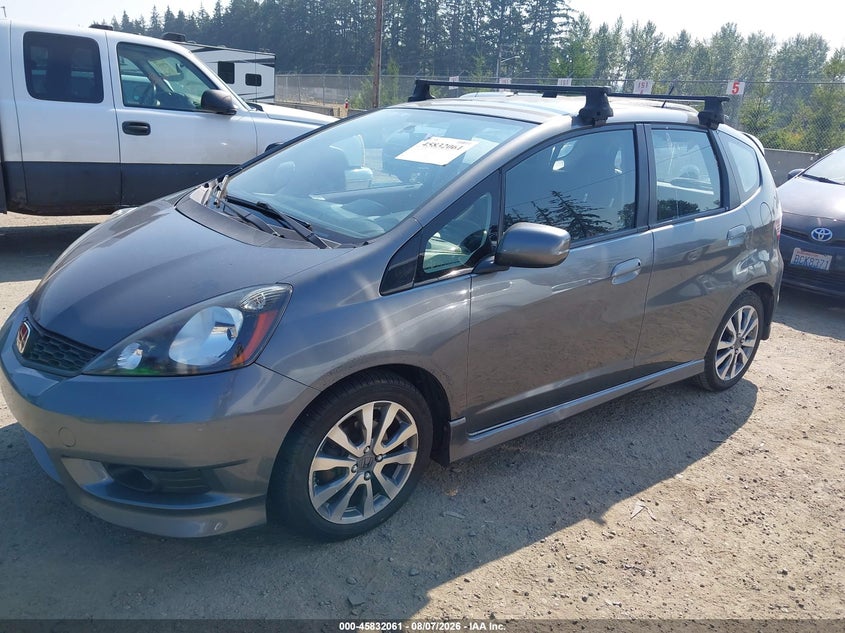 Vin: jhmge8h58dc010017, lot: 46330962, honda fit sport 20132