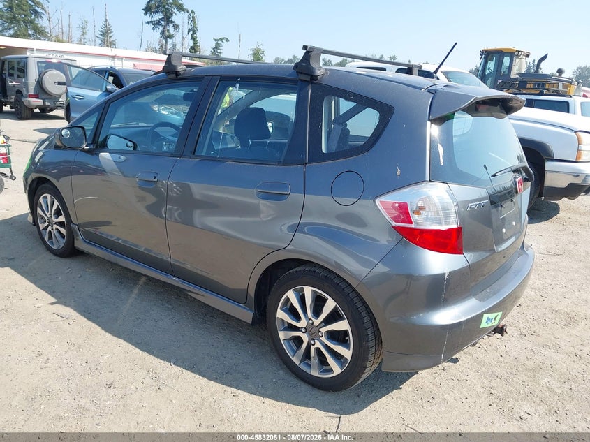 Vin: jhmge8h58dc010017, lot: 46330962, honda fit sport 20133