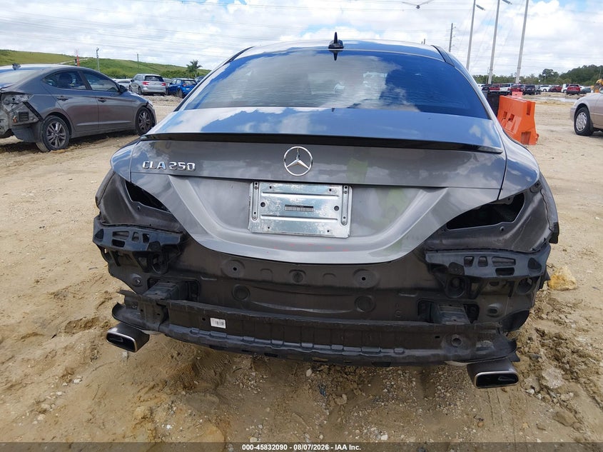 MERCEDES-BENZ CLA 250 - zdjęcie 17