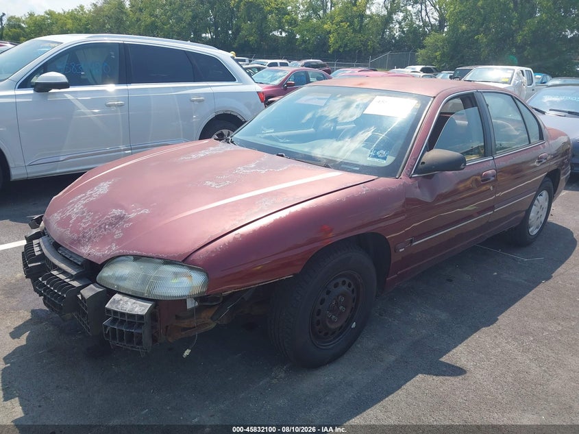 1996 CHEVROLET LUMINA auction photo 2