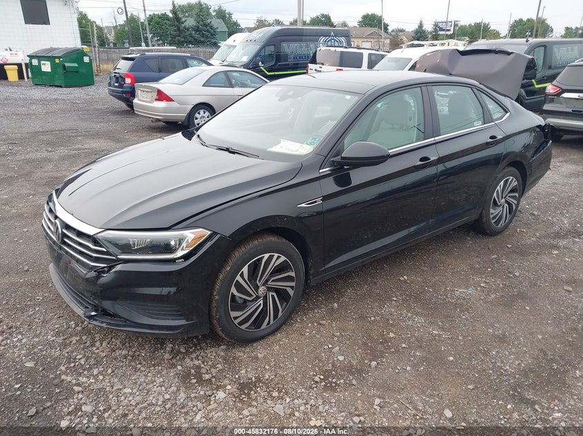 2021 VOLKSWAGEN JETTA auction photo 2