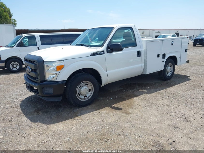 2016 Ford F250, Right Front, IAAI, VIN 1FDBF2A62GED31158 — photo 2