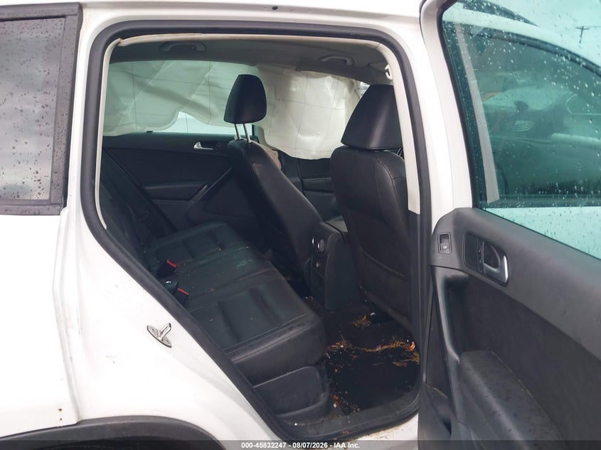 2015 VOLKSWAGEN TIGUAN auction photo 8