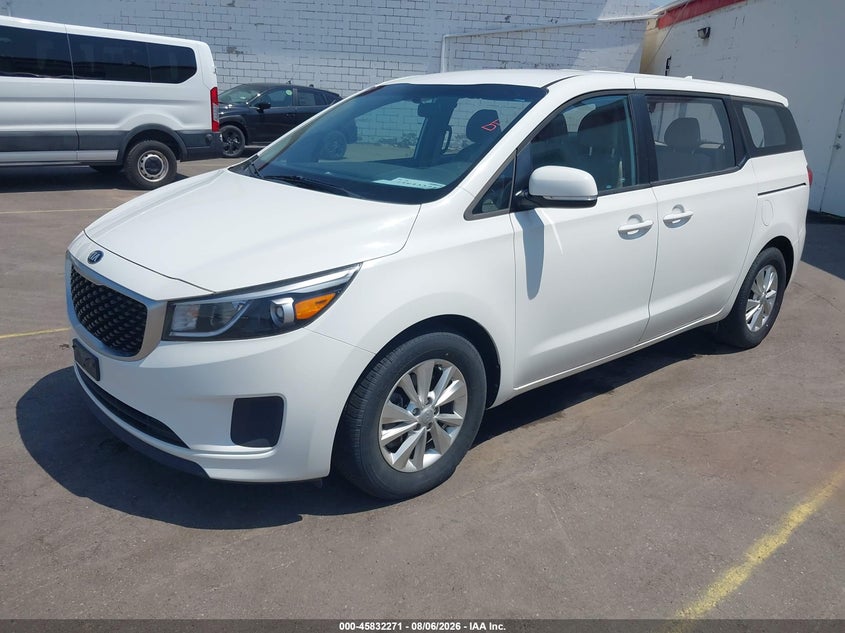 2018 KIA SEDONA auction photo 2