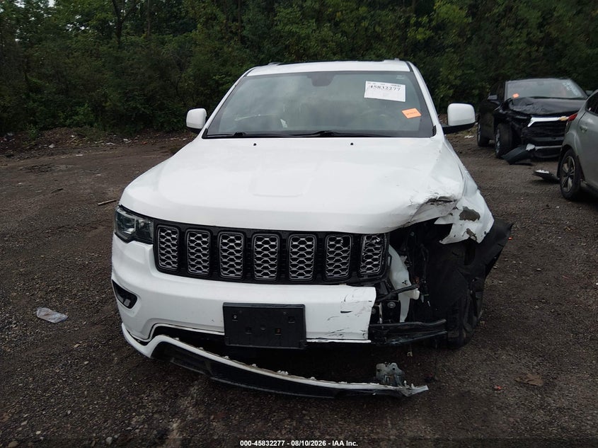 JEEP GRAND CHEROKEE - zdjęcie 12