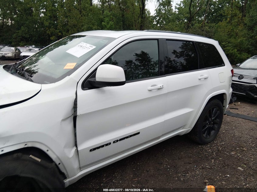 JEEP GRAND CHEROKEE - zdjęcie 14