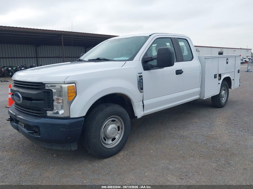 2017 FORD F-350 auction photo 2