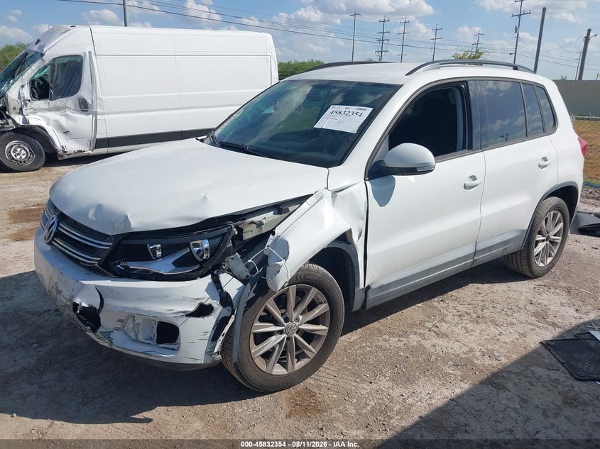 2017 Volkswagen Tiguan 2.0T/2.0T S, Левый перёд, IAAI, VIN WVGAV7AX2HK046502 — фото 2