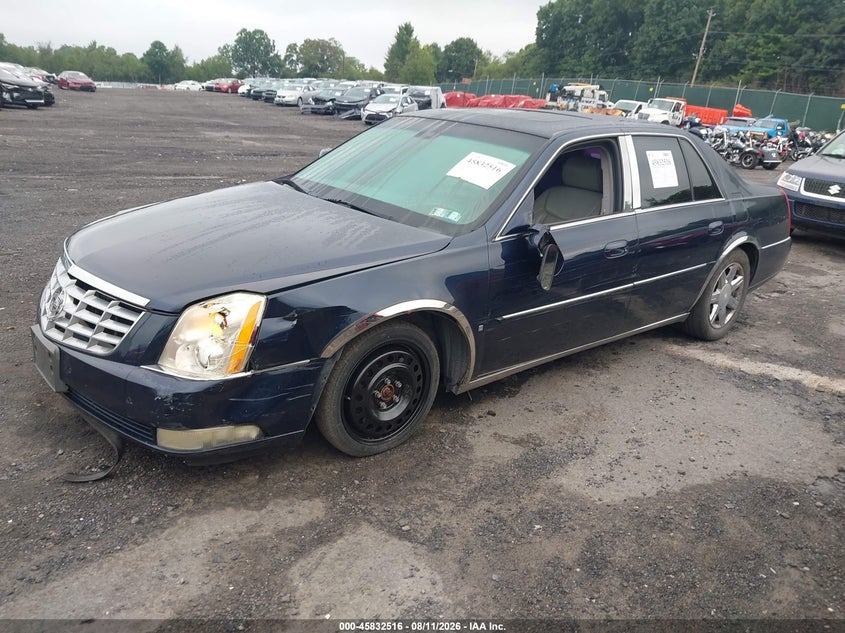 2006 Cadillac DTS, Front End, IAAI, VIN 1G6KD57YX6U208705 — photo 2