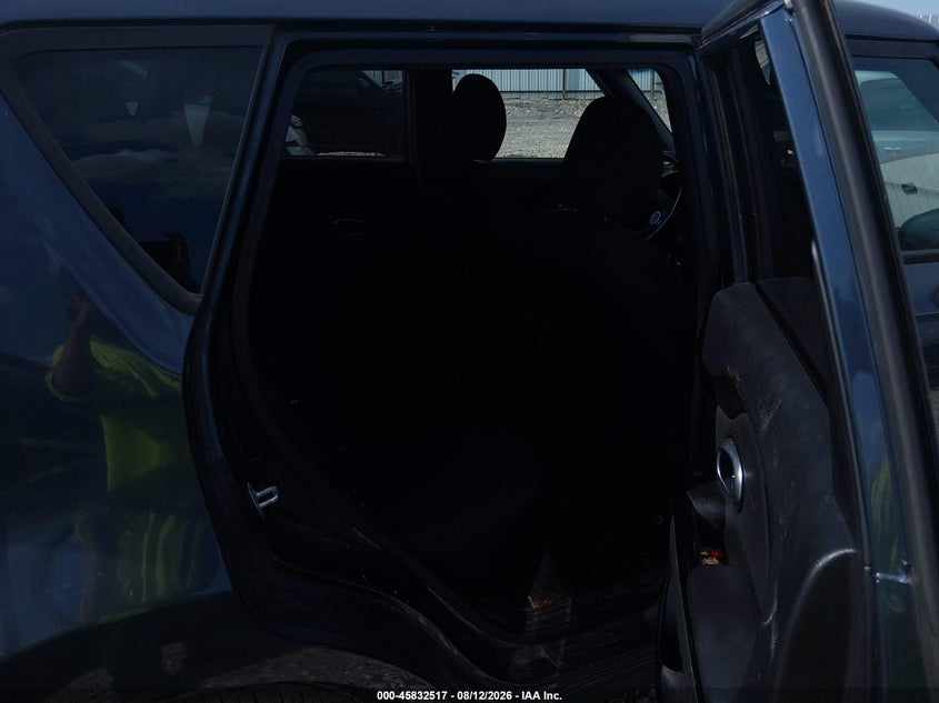 2014 KIA SOUL auction photo 8