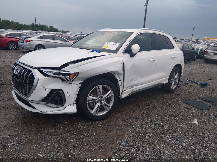 AUDI Q3 - zdjęcie 2