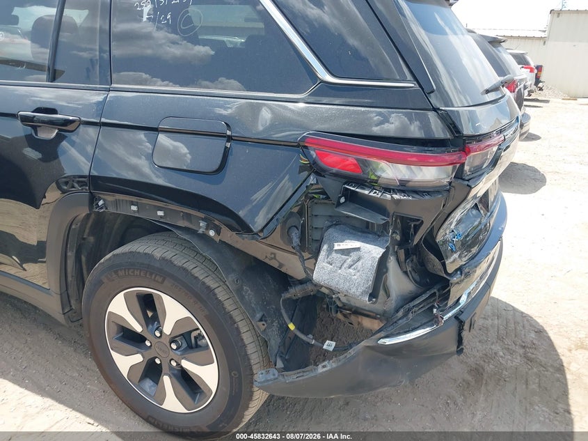 2025 JEEP GRAND CHEROKEE 4XE auction photo 6