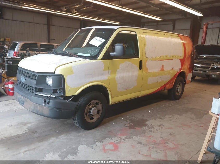 2008 CHEVROLET EXPRESS auction photo 2