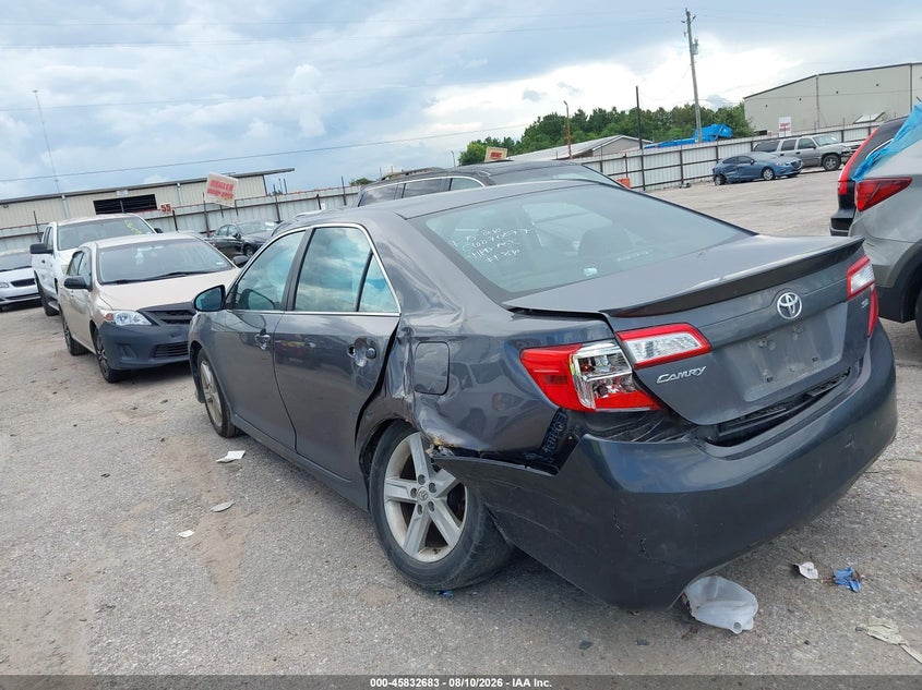 2014 TOYOTA CAMRY auction photo 3