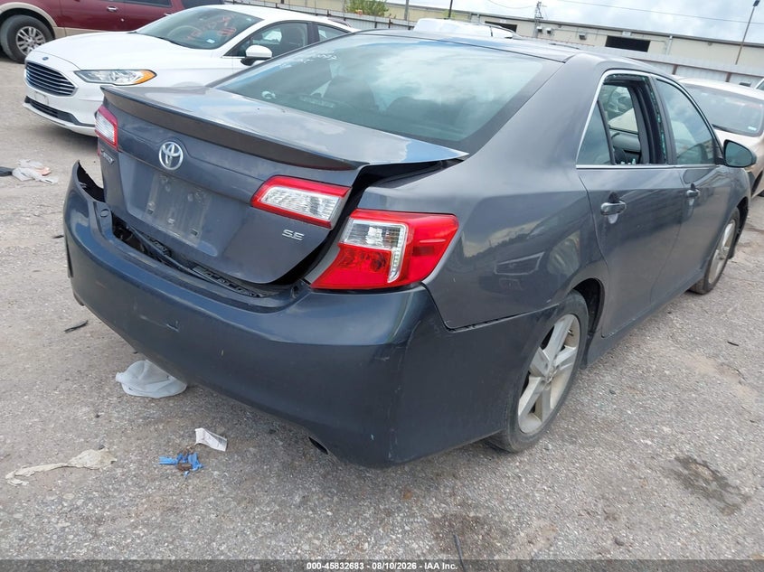 2014 TOYOTA CAMRY auction photo 4