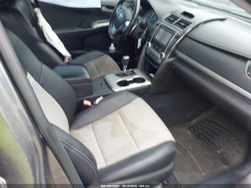 2014 TOYOTA CAMRY auction photo 5