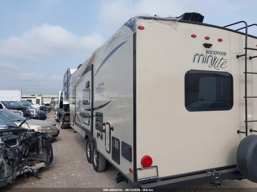 2018 ROCKWOOD MINI LITE auction photo 3