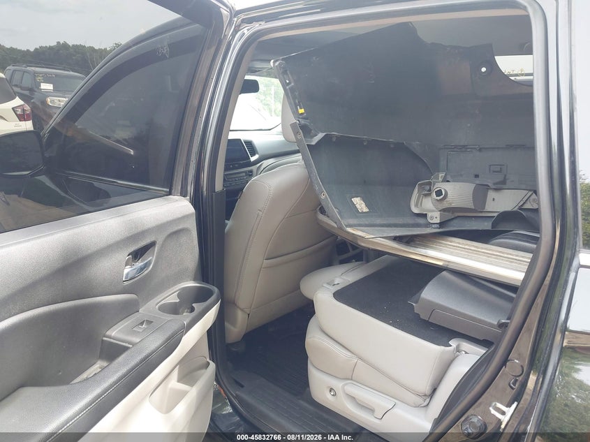 2017 HONDA PILOT auction photo 8