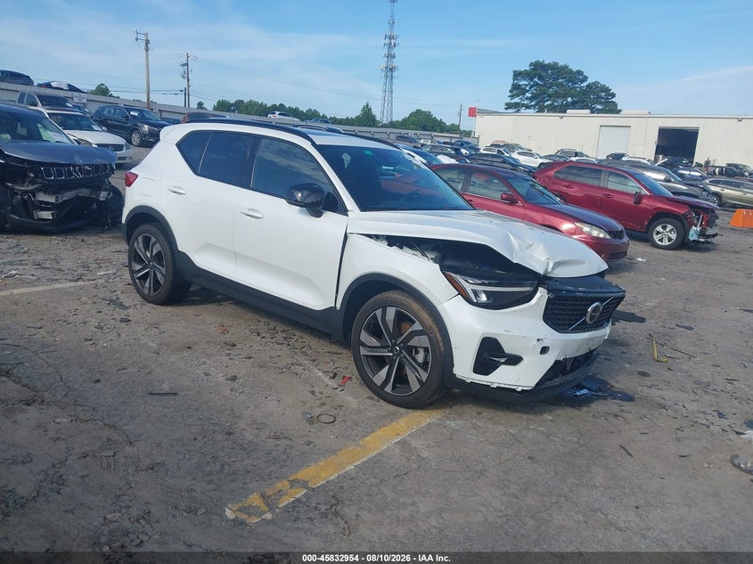 Vin: yv4l12ul1r2272677, lot: 46331855, volvo xc40 b5 plus dark theme 2024 img_1