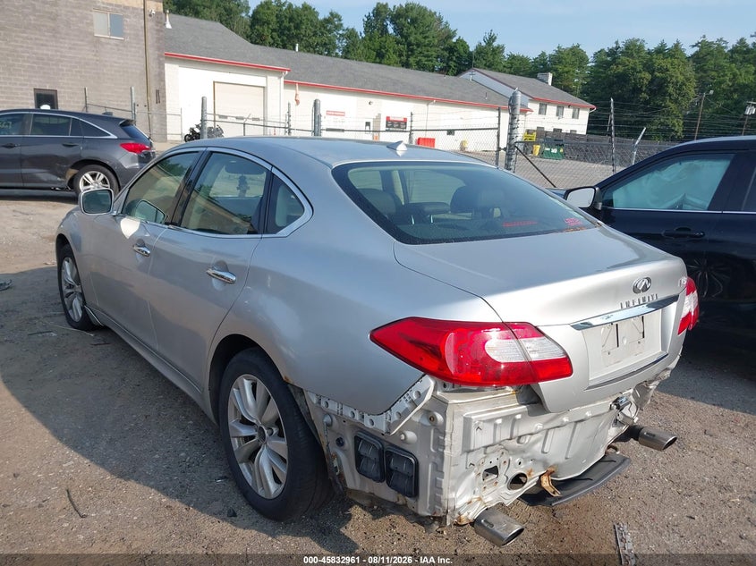 2011 INFINITI M37X auction photo 3