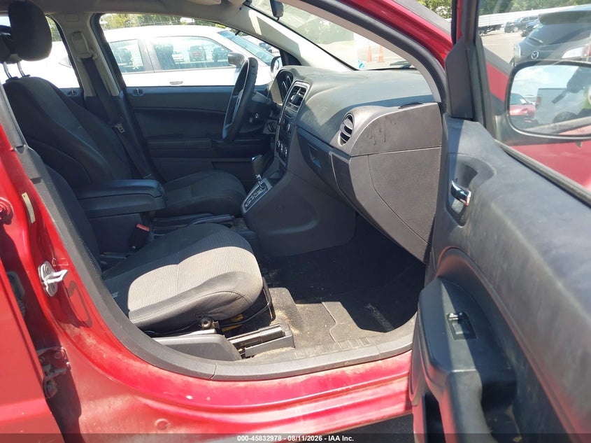 2010 DODGE CALIBER auction photo 5