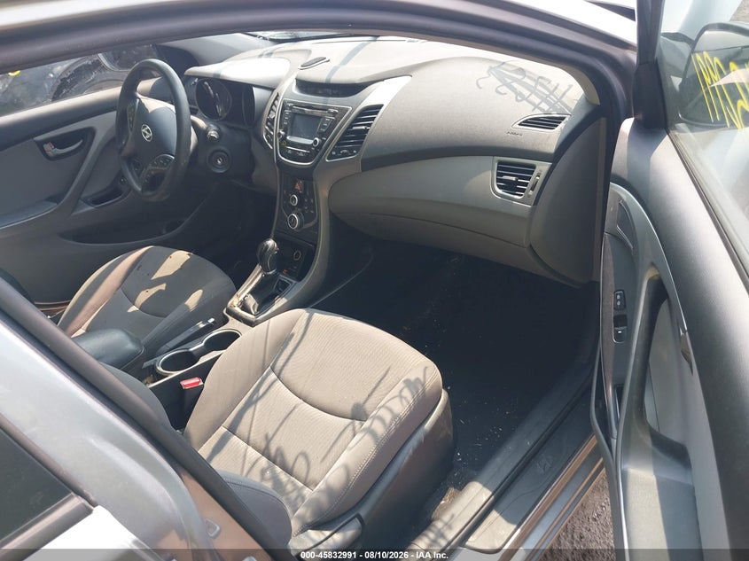 2015 HYUNDAI ELANTRA auction photo 5