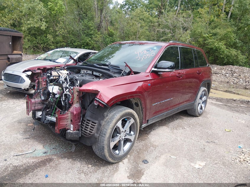 JEEP GRAND CHEROKEE 4XE - zdjęcie 2