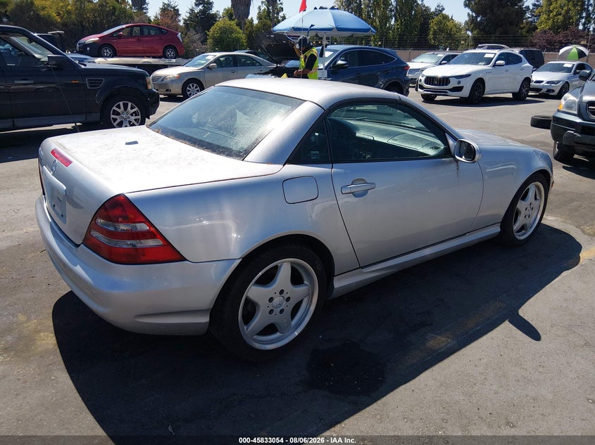 2001 MERCEDES-BENZ SLK 320 auction photo 4