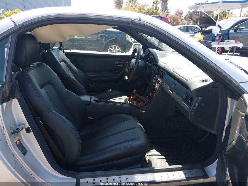 2001 MERCEDES-BENZ SLK 320 auction photo 5