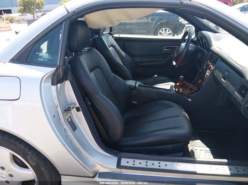 2001 MERCEDES-BENZ SLK 320 auction photo 8