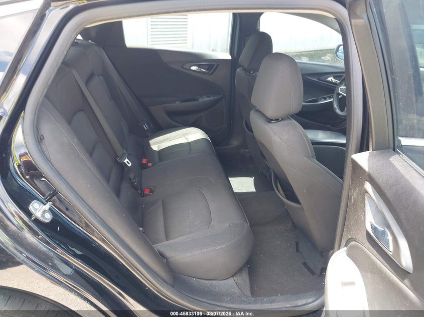 2017 CHEVROLET MALIBU auction photo 8