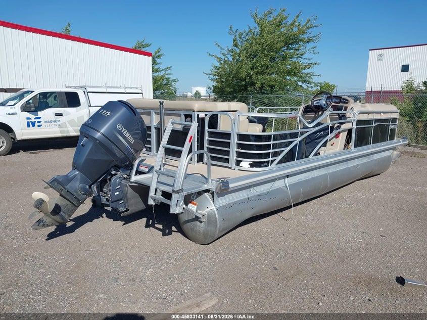 2013 BENNINGTON 2275GL auction photo 4