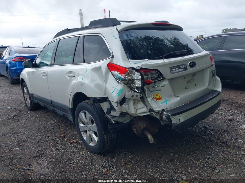 2012 SUBARU OUTBACK auction photo 3