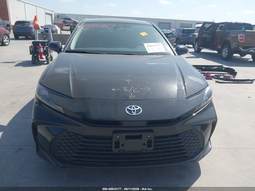 TOYOTA CAMRY - zdjęcie 13