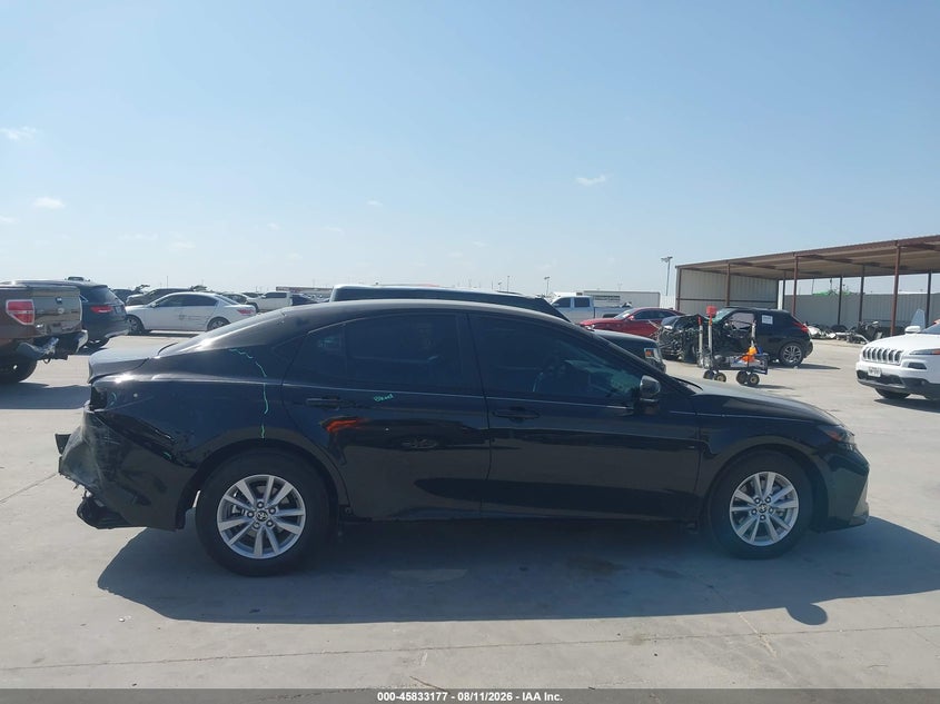 TOYOTA CAMRY - zdjęcie 14