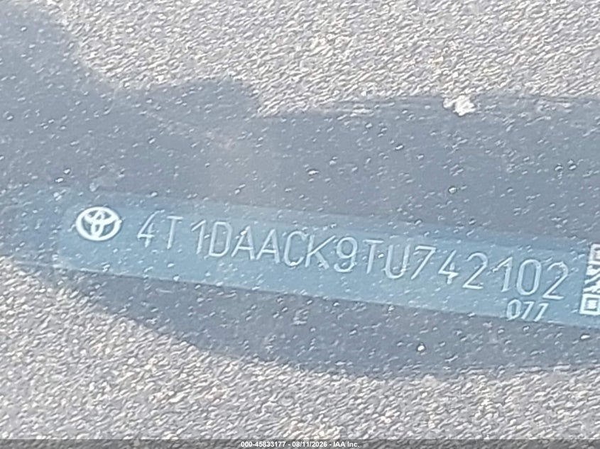 TOYOTA CAMRY - zdjęcie 18