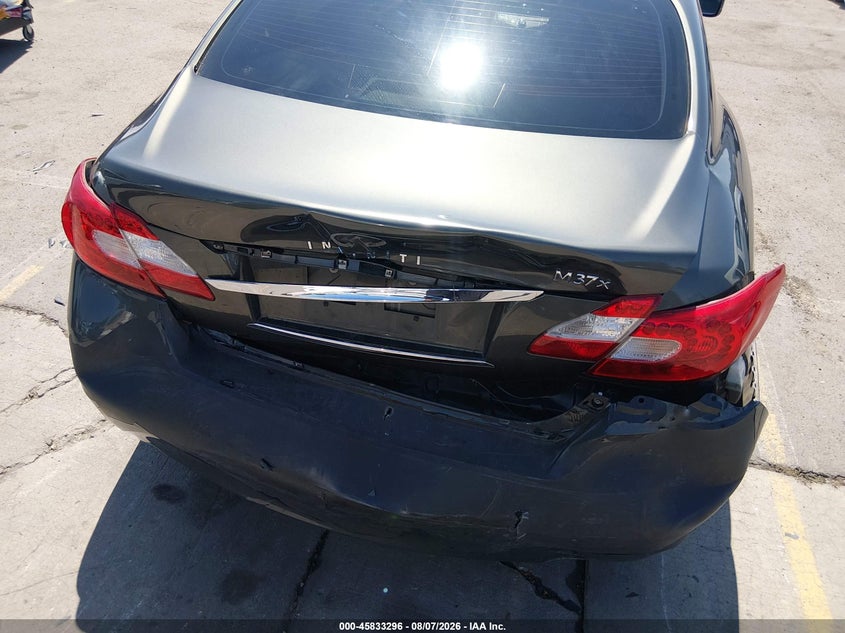 2011 INFINITI M37X auction photo 6