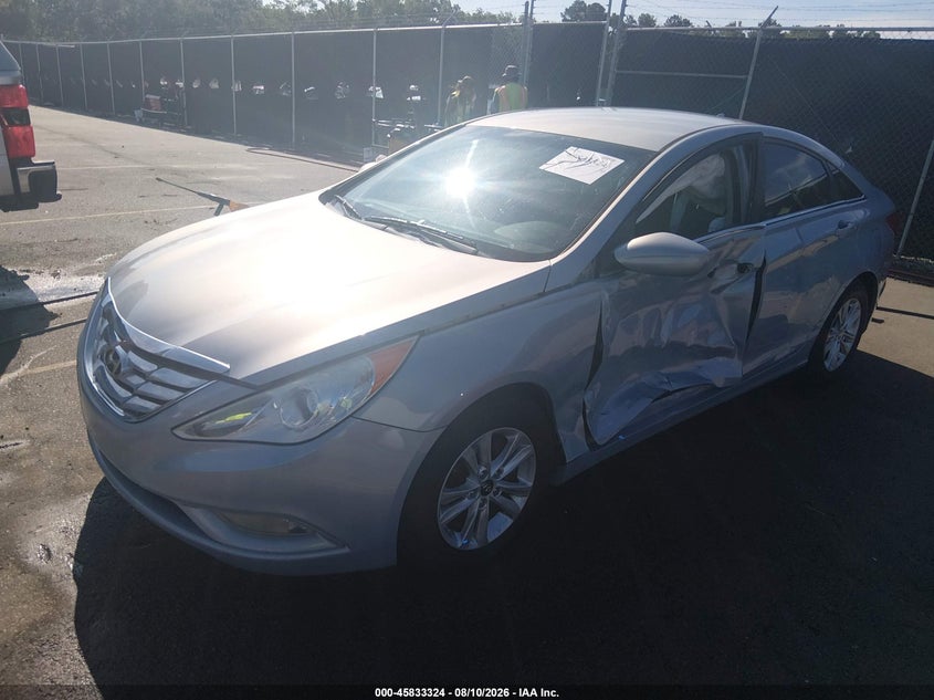 2013 HYUNDAI SONATA auction photo 2